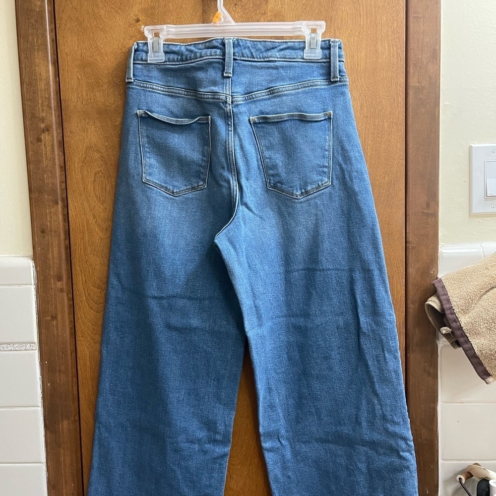 Universal Thread Blue Wide-Leg Jeans - Picture 2 of 8
